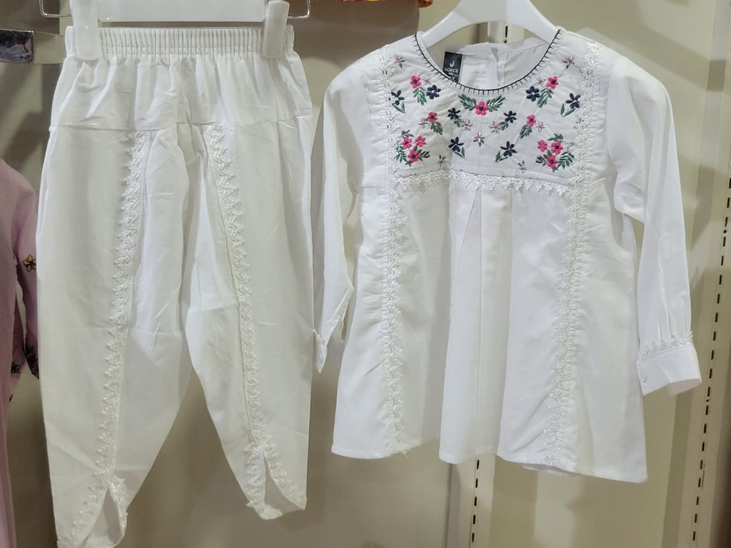 White Floral Embroidered Set Kids Bayashma 