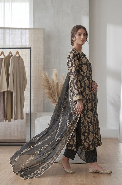2 Piece Black Shirt with Dupatta Bayashma 